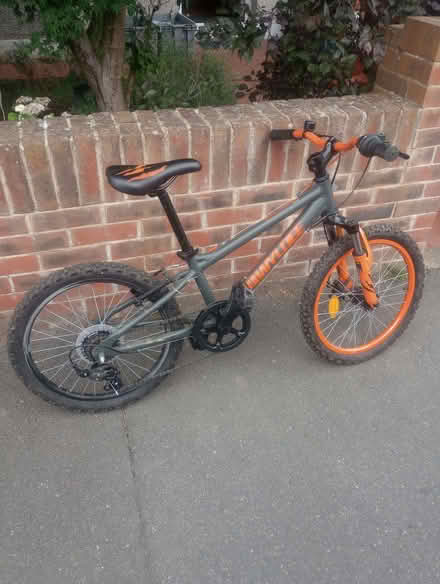 Photo of free 20 Inch Childs Bike Six Speed - Gears Need Attention (Motspur Park KT3) #1