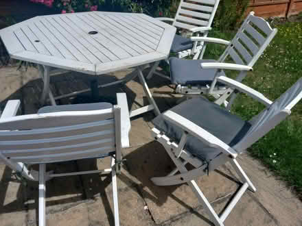Photo of free Garden table and four chairs with cushions (Motspur Park KT3) #1