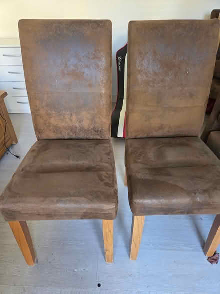 Photo of free Solid Oak dining table & chairs (Harlow. CM20) #2