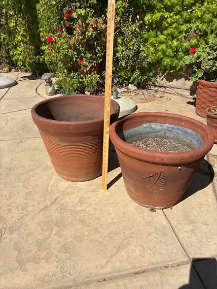 Photo of free 2 clay pots 16 x 18 in (thousand oaks) #1