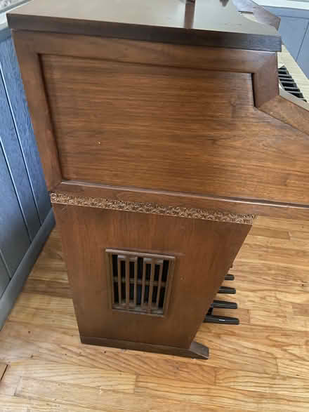 Photo of free vintage Hammond electric organ (West of Longmont 65th & Nelson) #4