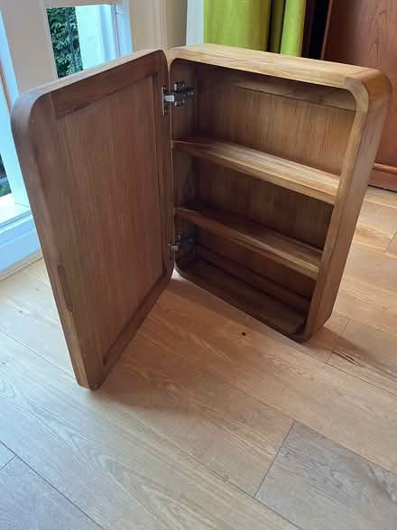 Photo of free Bathroom Mirror Cabinet (N4 Finsbury Park, Stroud Green) #4