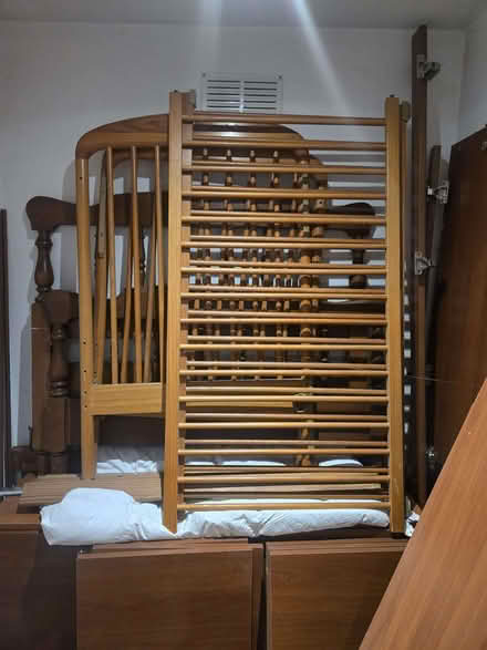 Photo of free Baby crib (Eastcote HA5) #1
