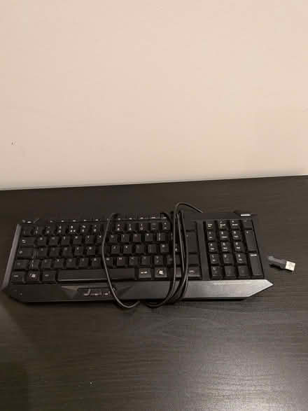 Photo of free Roccat Arvo keyboard (USB) (Stepney E1) #1
