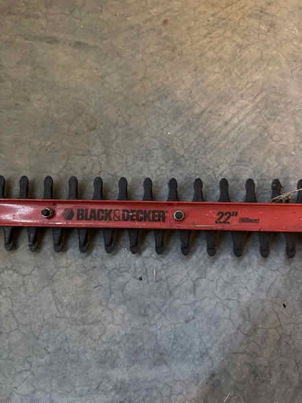 Photo of free Corded Electric Hedge Trimmer (City of Fairfax) #3