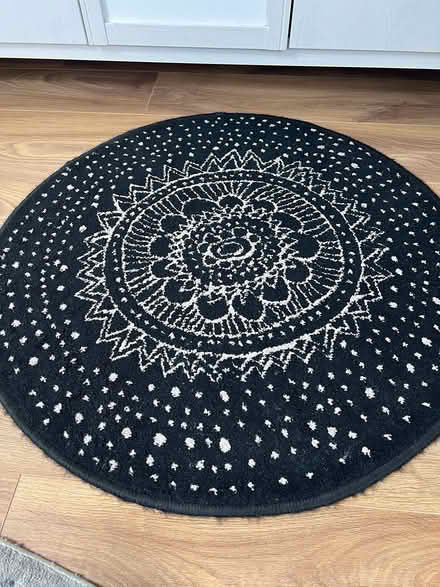 Photo of free Small Ikea rug (Drylaw EH4) #1