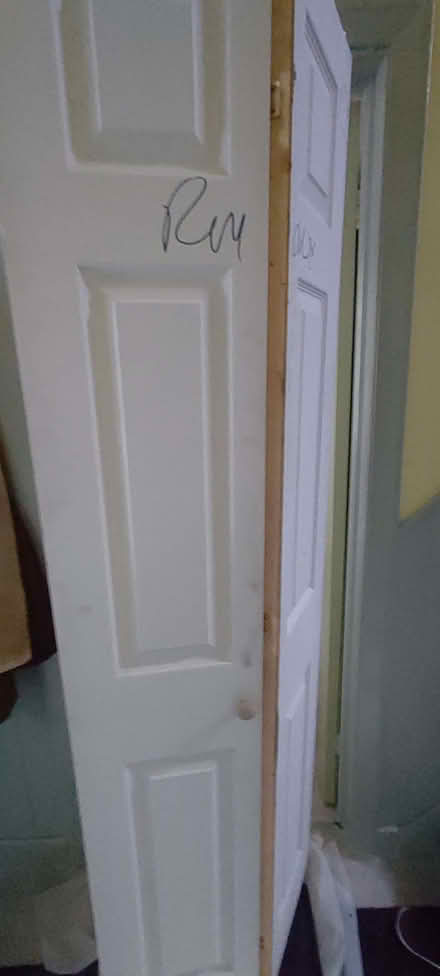 Photo of free Bifold door (Longley S5) #2