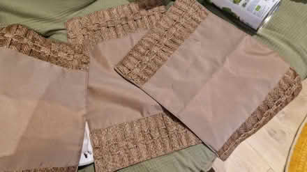 Photo of free 4 dinner mats (SE16) #2