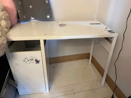 Photo of free Desk (Church Street CT5) #1