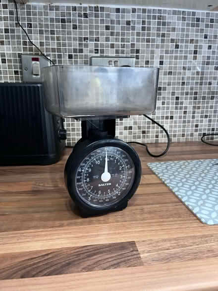Photo of free Weighing scales for baking (Redditch B97) #2