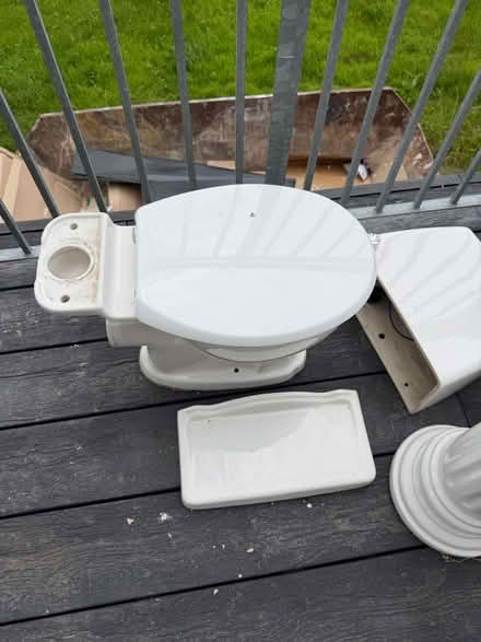 Photo of free Two sinks (Nr Ripley DE5) #1