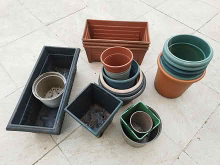 Photo of free Plant pots and planters (Mudeford BH23) #1