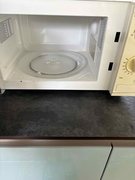 Photo of free Small microwave (Hartford PE29) #2