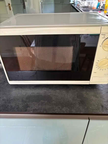 Photo of free Small microwave (Hartford PE29) #1