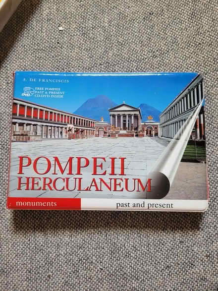 Photo of free Interesting little book about Pompeii (Springfield CM1) #1