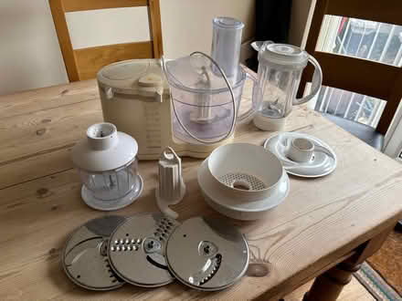 Photo of free Kenwood FP570 food processor and accessories (Headington OX3) #2