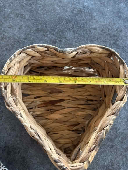 Photo of free Small heart basket (Waterlooville PO8) #4