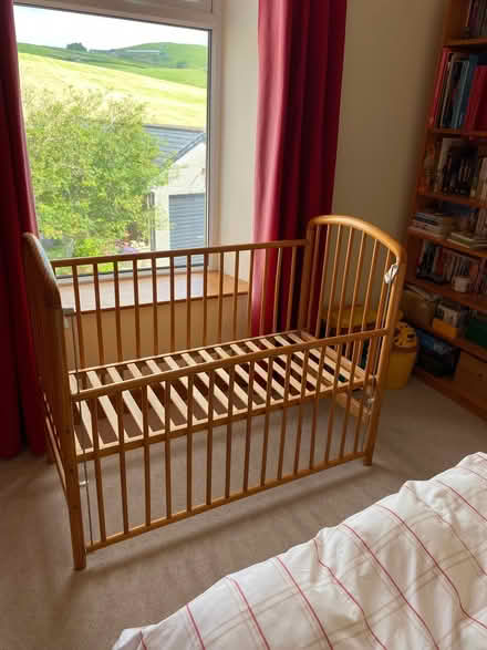Photo of free 1980’s Mothercare Cot (Ulverston LA12) #1