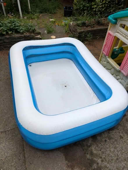 Photo of free Wading pool + pump (Hatfield AL9) #2