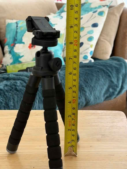 Photo of free Tripod stand for phone (Restalrig EH7) #1
