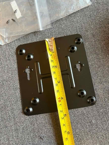 Photo of free VESA mount (Calcot RG31) #2