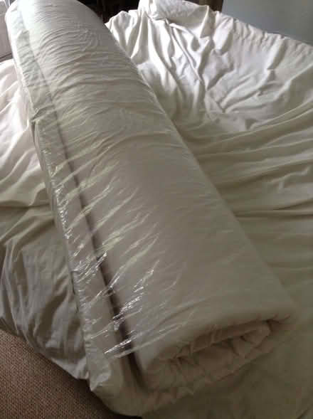 Photo of free Mattress topper (small double; as new) (Upper Bevendean BN2) #2
