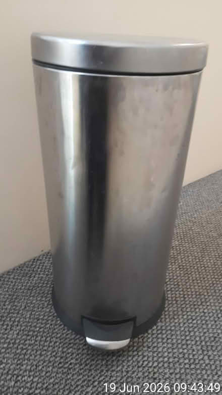 Photo of free [Used] Pedal bin H63cm (Edgwarebury Lane) #1