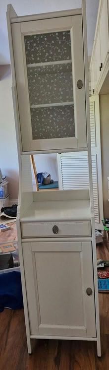 Photo of free Bathroom cabinet (D18E0K6) #2