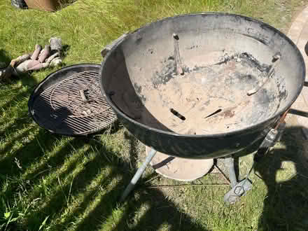Photo of free Old large Weber charcoal BBQ ?for spare parts (Liberton EH16) #1