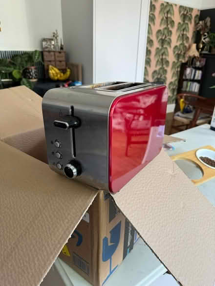 Photo of free Toaster (Leigh-on-Sea SS9) #2