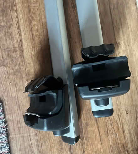 Photo of free Skoda Transverse Roof Rack 57A 071 151 Karoq 2018 onwards (Clarkston G76) #3