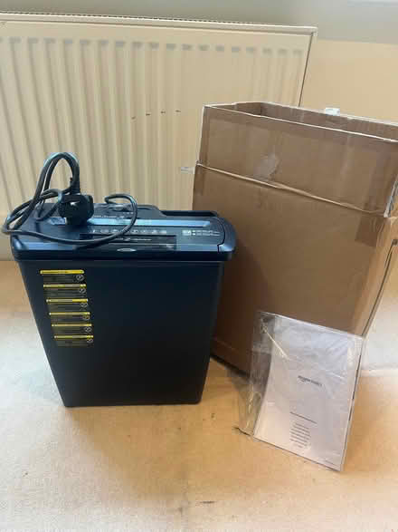Photo of free Amazon Shredder (paper & CDs) (Canonbury N1) #1