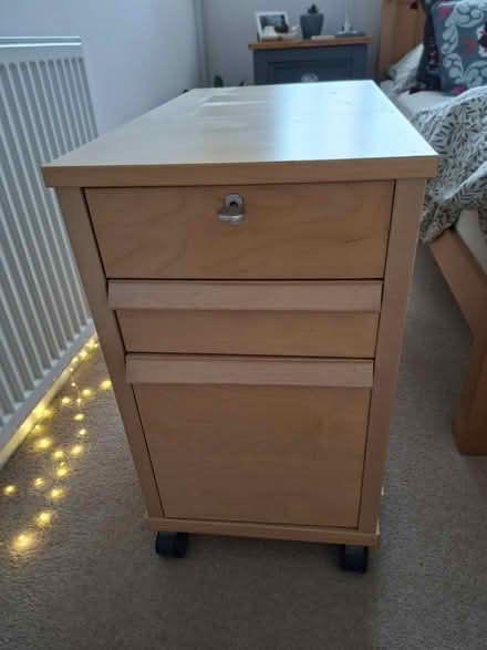 Photo of free Small desk pedestal with drawers (Twickenham) #1