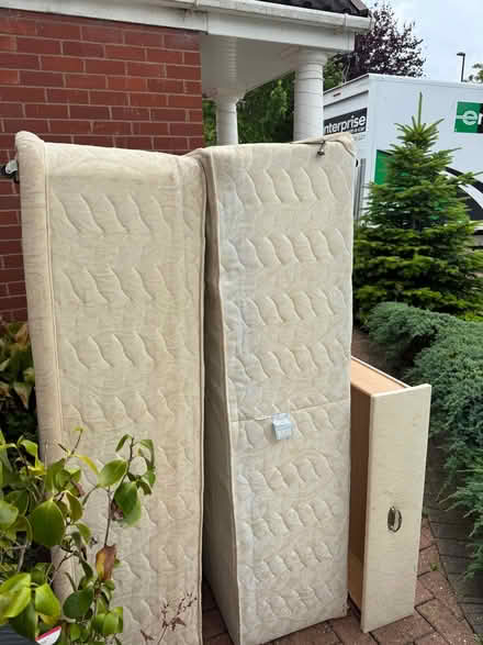 Photo of free King size divan bed & mattress (Tile Hill CV4) #1