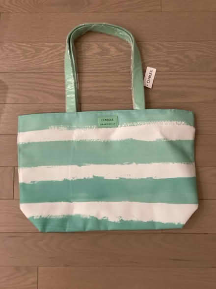 Photo of free Clinique green striped tote (Kennedy/16th in Markham) #1