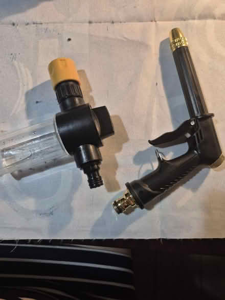 Photo of free Garden Hose & spray adapter (Horsham Town area) #3