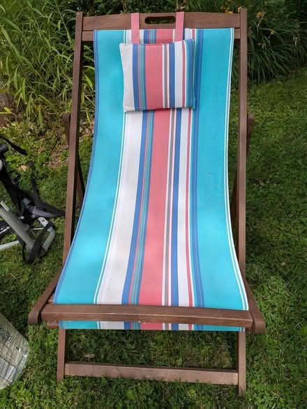 Photo of free Outdoor lounging chair (near Spring Ridge frederick) #1