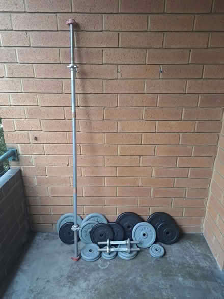 Photo of free Gym set barbell and plates (cooks hill) #1