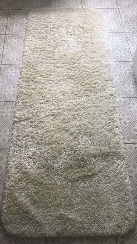 Photo of free White rug / runner - machine washable (Ely CB6) #3
