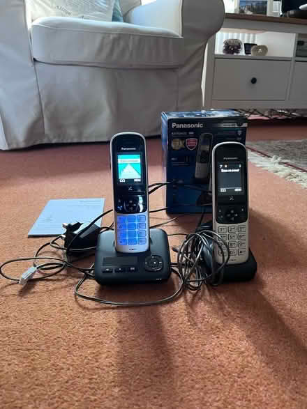 Photo of free Panasonic digital cordless phone set (inc. answerphone) (Sonning RG4) #1