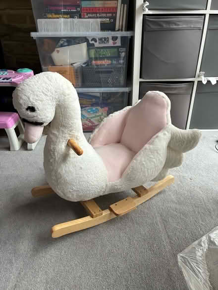 Photo of free Swan rocker (Braintree CM7) #1