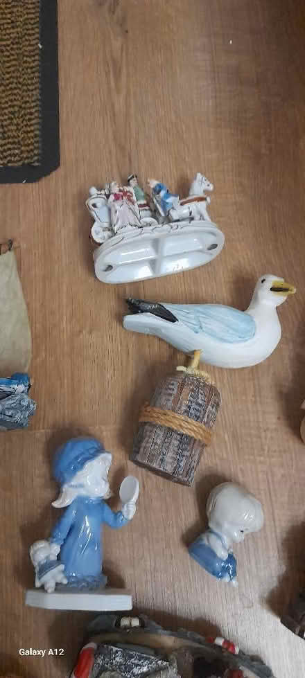 Photo of free 9 ornaments (Welling DA16) #1