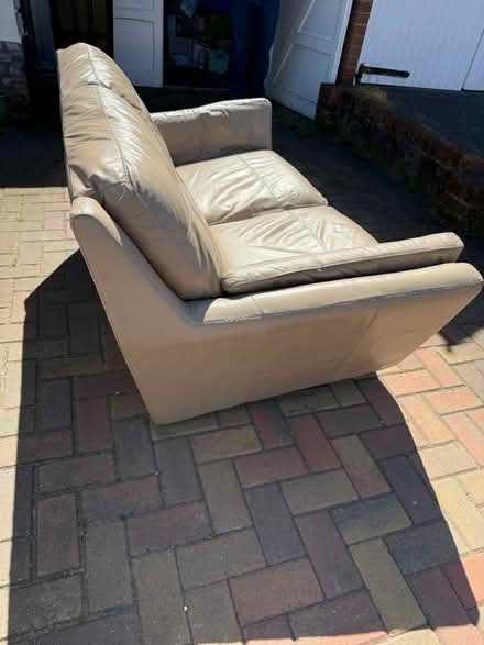 Photo of free 2 seater leather sofa (Earley RG6) #4