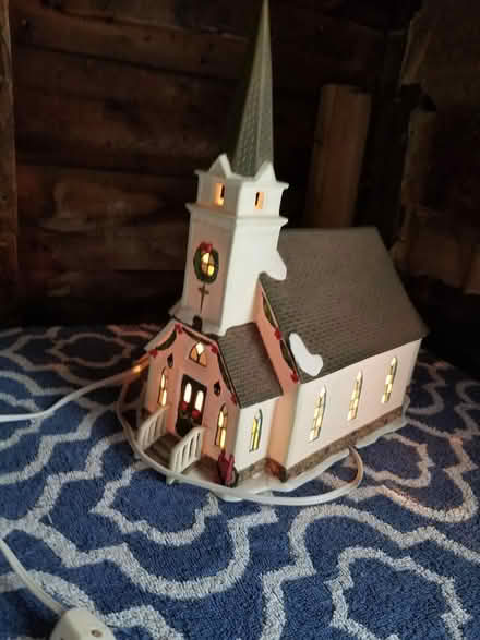 Photo of free Porcelain church (Huntington MA) #3