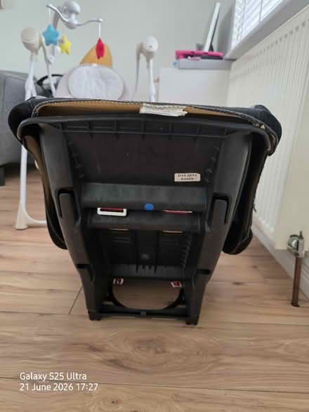 Photo of free Baby Car Seat (Rutherglen G73) #4