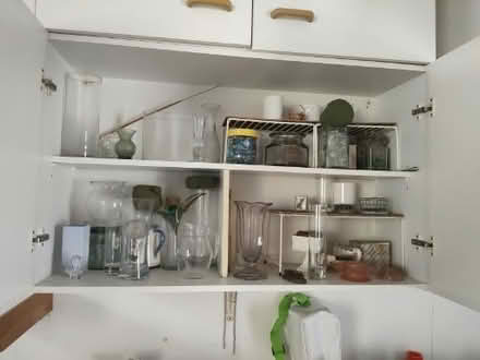Photo of free Garden pots, tools and vases (Leatherhead KT22) #3