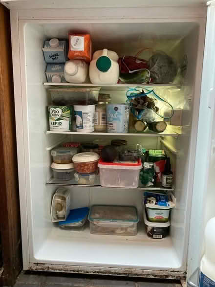 Photo of free Bosch Fridge (Kendal LA9) #2
