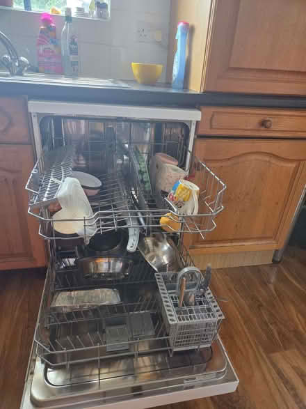 Photo of free Hotpoint Dishwasher (Brierley Hill DY5) #3