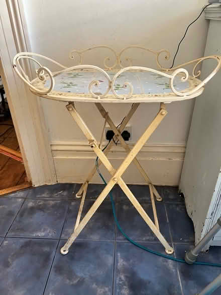Photo of free Table (Seven Dials BN1) #1