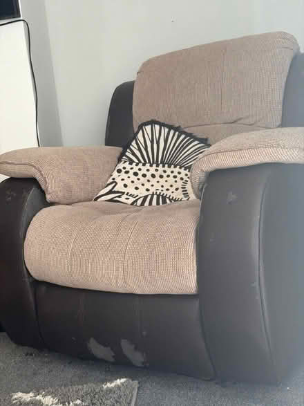 Photo of free Two reclining chairs one reclining works but other easy fix (Jumpers Corner BH23) #1